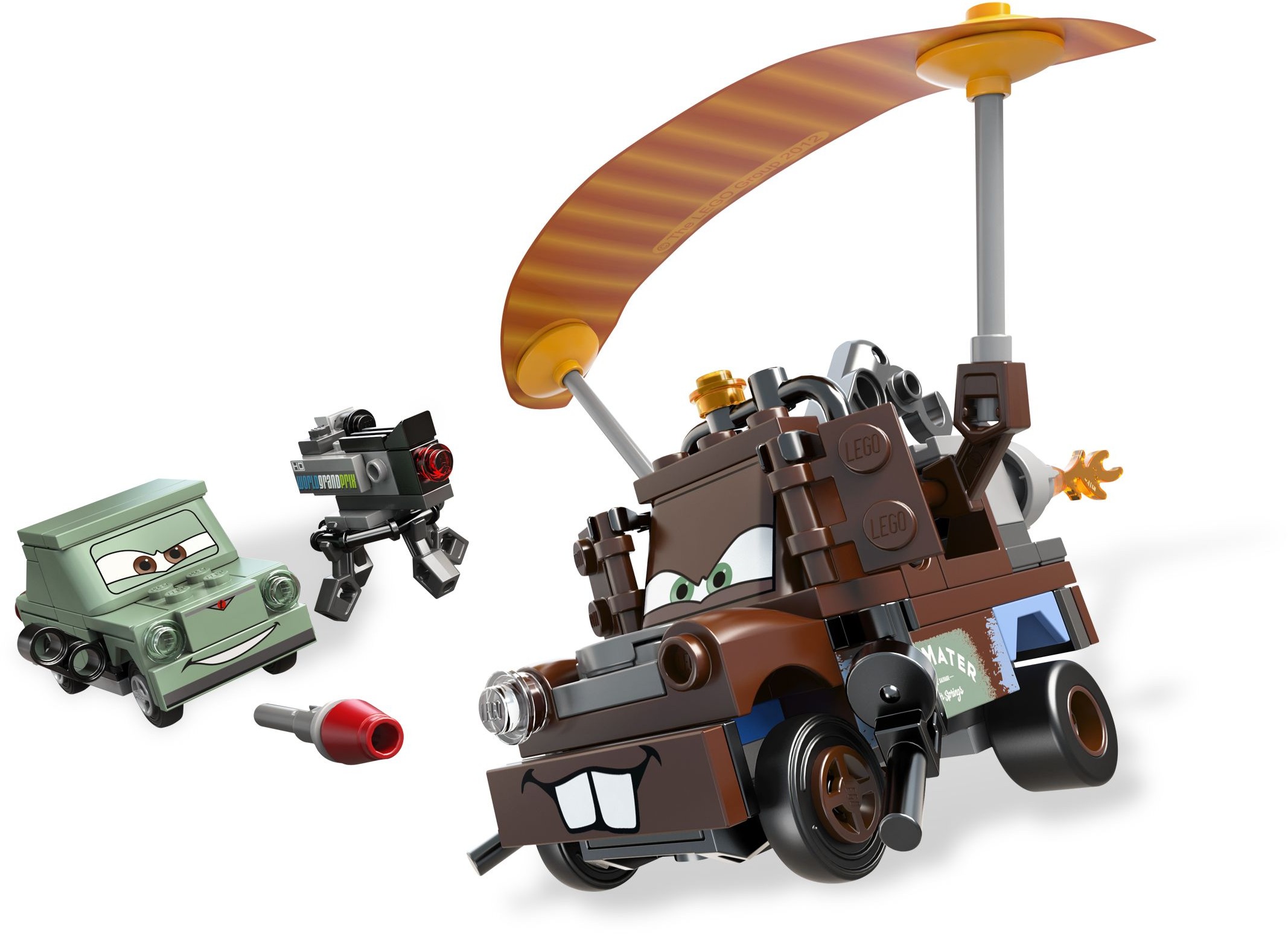 Mater with a hang glider and an enemy car from LEGO Cars Agent Mater’s Escape